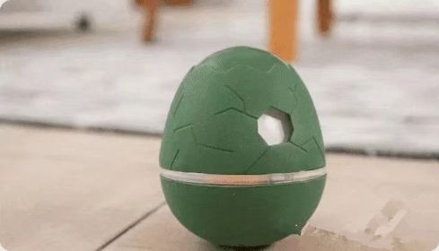 Pet Design Egg Shaped Dancing Toy Pet Smart Snack Dispenser